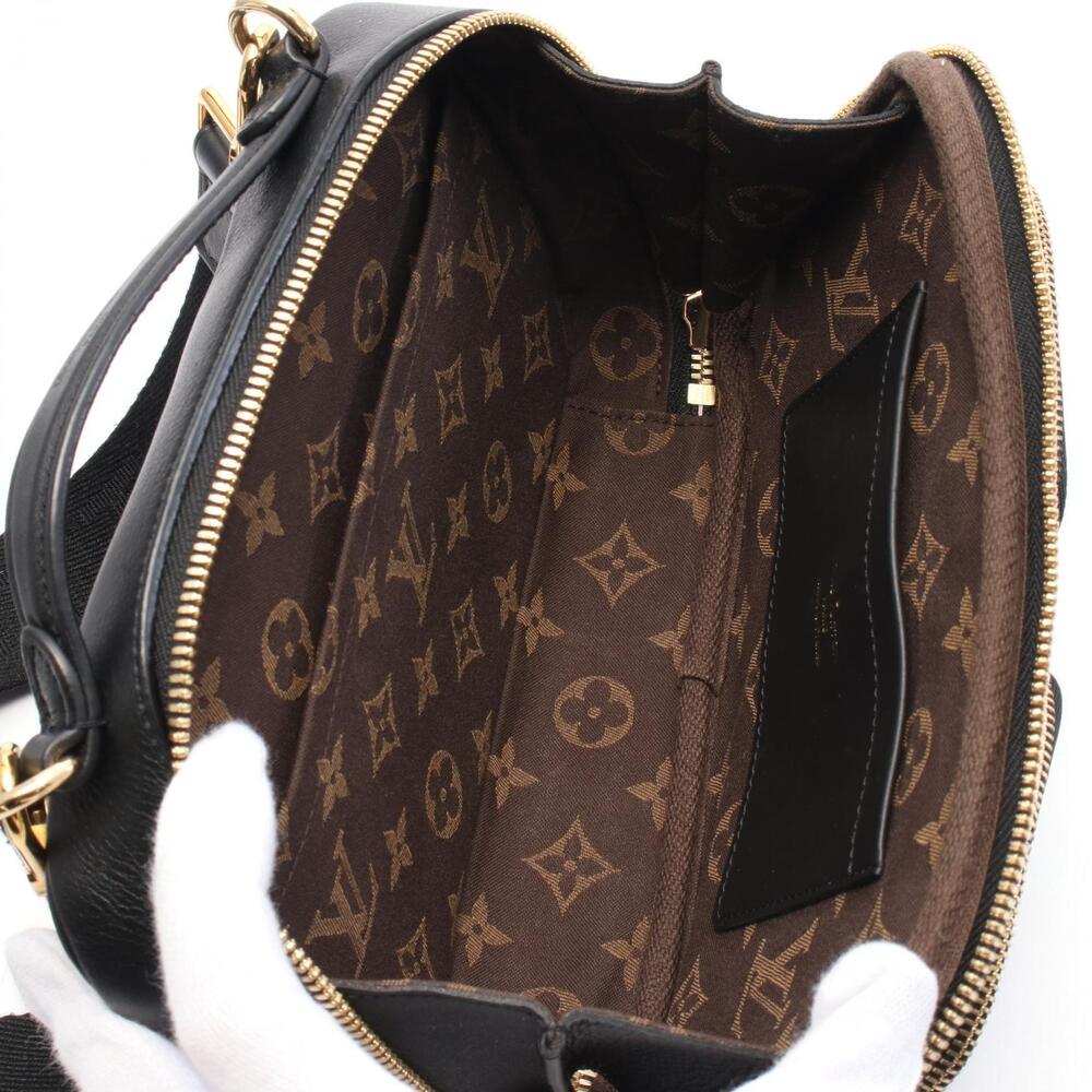 Louis Vuitton Crossbody Leather Utility Bag Shoulder Black